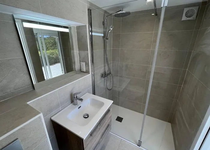 Apartman Sea View With Large Terrace 5-min Walk To The *