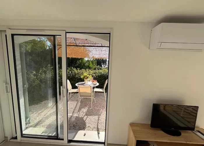 Sea View With Large Terrace 5-min Walk To The Apartman *